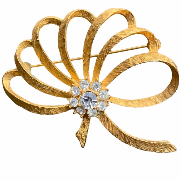 MAMSELLE VINTAGE SIGNED RHINESTONE GOLD PIN BROOCH